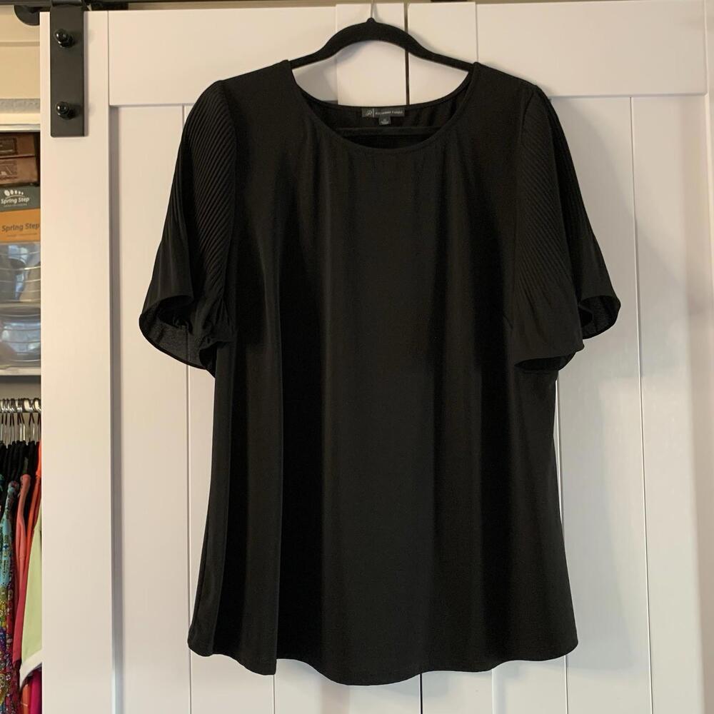 Adrianna Papell Women’s Black Pleated Flutter Sleeve Blouse Size 1X Plus Elegant